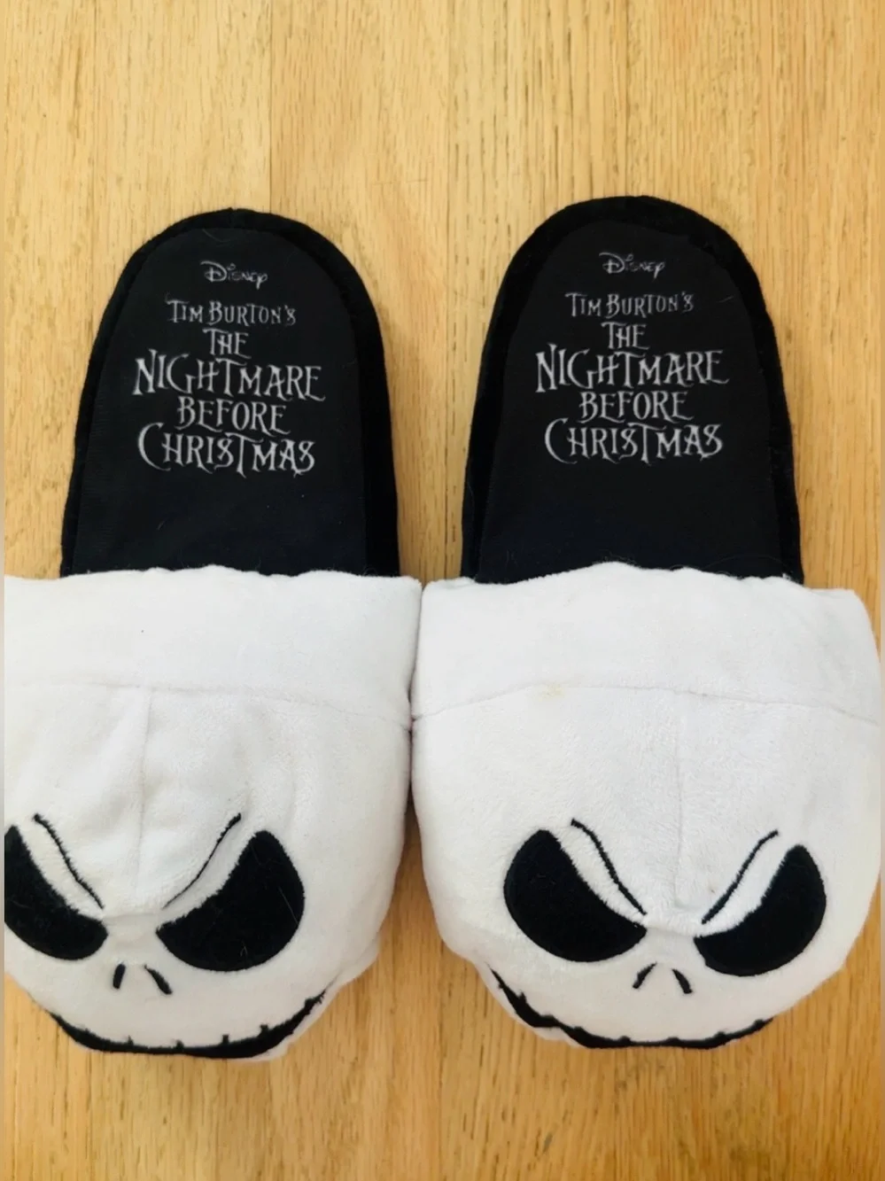 The Nightmare Before Christmas Kids' Jack Skellington Slippers - White/Black